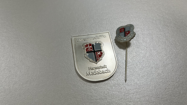 Ehrenauszeichnung